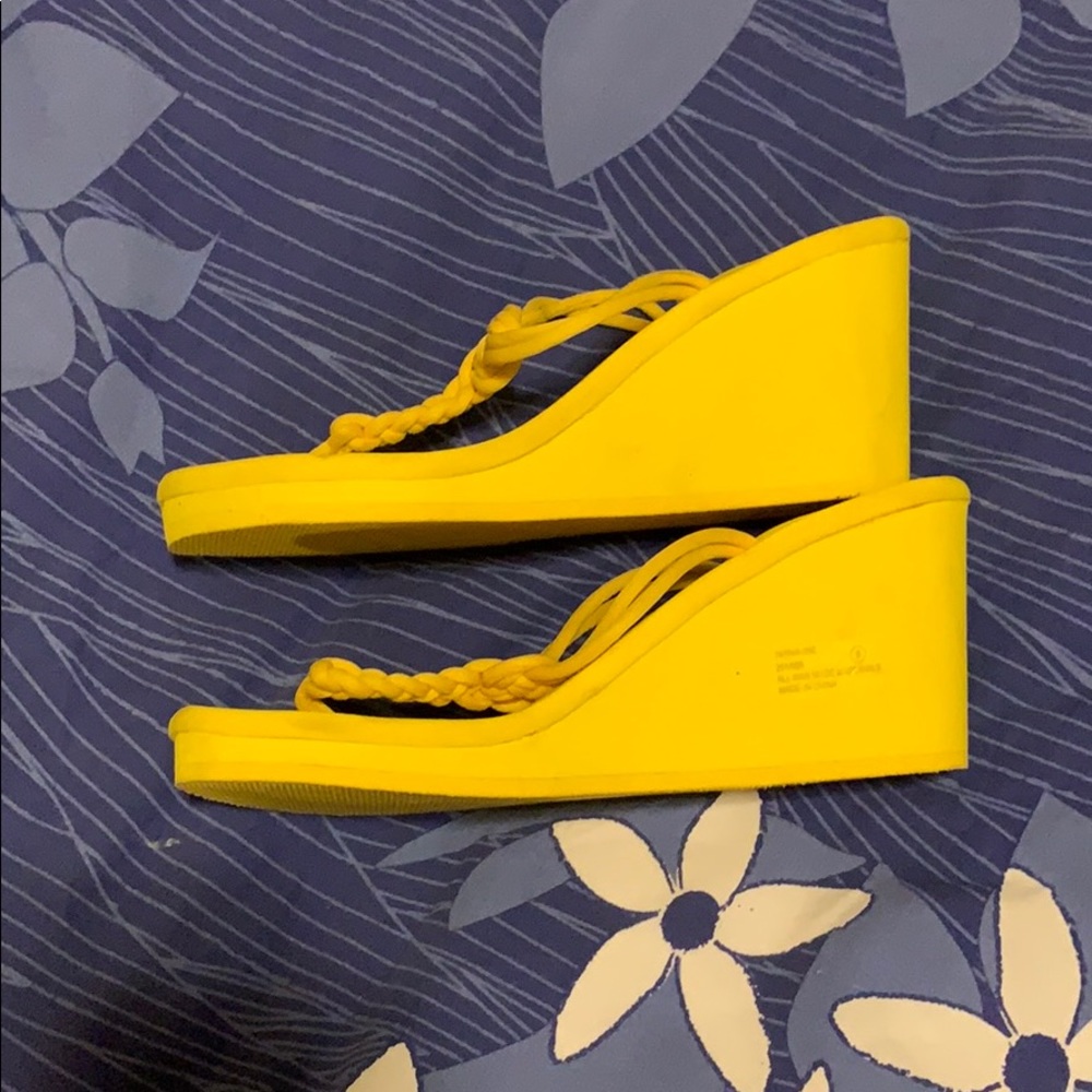 Flip flops - Picture 3 of 6